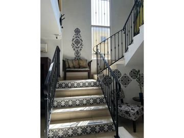 Casa en Venta en Paseo Dorado – Dorado Lake, Condado del Rey MLD