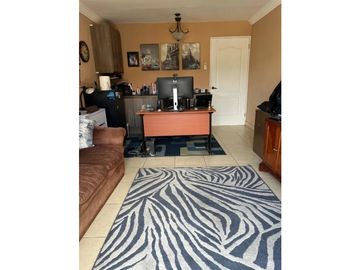 Casa en Venta en Paseo Dorado – Dorado Lake, Condado del Rey MLD