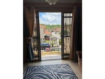 Casa en Venta en Paseo Dorado – Dorado Lake, Condado del Rey MLD