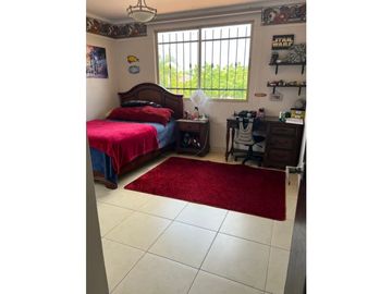 Casa en Venta en Paseo Dorado – Dorado Lake, Condado del Rey MLD