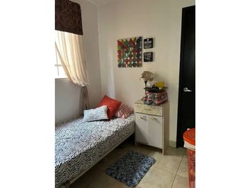 Casa en Venta en Paseo Dorado – Dorado Lake, Condado del Rey MLD