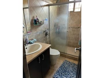 Casa en Venta en Paseo Dorado – Dorado Lake, Condado del Rey MLD
