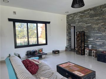 CASA EN VENTA - CLUB DE CAMPO SAN ROQUE Comarcas de Luján