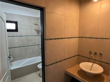 CASA EN VENTA - CLUB DE CAMPO SAN ROQUE Comarcas de Luján