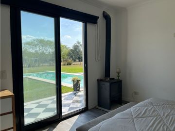 CASA EN VENTA - CLUB DE CAMPO SAN ROQUE Comarcas de Luján