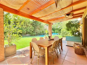 ENCANTADORA CASA EN CONDOMINIO - LO BARNECHEA
