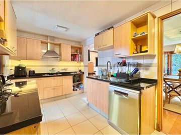 ENCANTADORA CASA EN CONDOMINIO - LO BARNECHEA