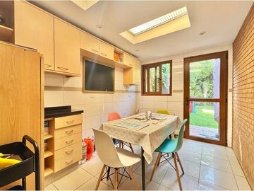 ENCANTADORA CASA EN CONDOMINIO - LO BARNECHEA