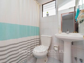 Venta de Casa con excelente ubicación y conexión a pasos de rojas magallanes.