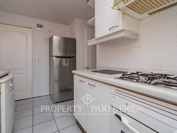 Venta de Casa con excelente ubicación y conexión a pasos de rojas magallanes.