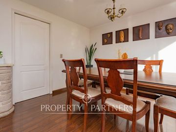 Venta de Casa con excelente ubicación y conexión a pasos de rojas magallanes.