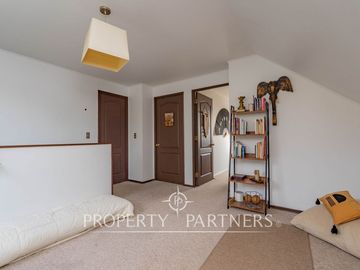 Venta de Casa con excelente ubicación y conexión a pasos de rojas magallanes.