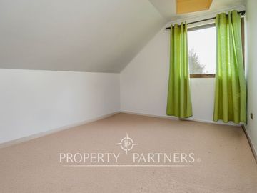 Venta de Casa con excelente ubicación y conexión a pasos de rojas magallanes.