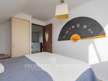 Venta de Casa con excelente ubicación y conexión a pasos de rojas magallanes.