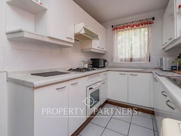 Venta de Casa con excelente ubicación y conexión a pasos de rojas magallanes.