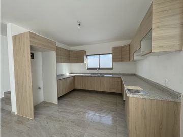CASA EN VENTA EN SAN JUAN DEL RIO QUERETARO