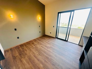 ESTRENA EXCLUSIVA CASA DE DOBLE VISTA EN RESIDENCIAL GRAN RESERVA