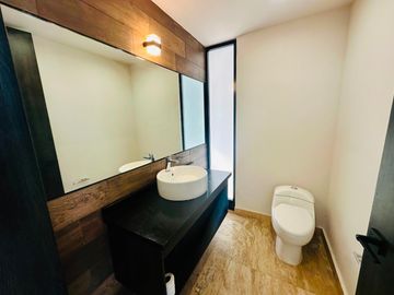 ESTRENA EXCLUSIVA CASA DE DOBLE VISTA EN RESIDENCIAL GRAN RESERVA