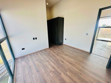 ESTRENA EXCLUSIVA CASA DE DOBLE VISTA EN RESIDENCIAL GRAN RESERVA