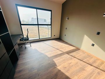 ESTRENA EXCLUSIVA CASA DE DOBLE VISTA EN RESIDENCIAL GRAN RESERVA