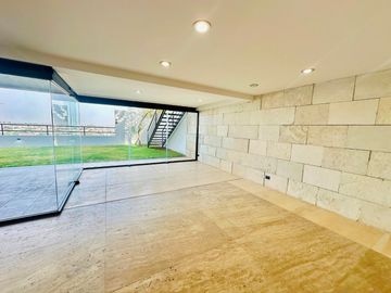 ESTRENA EXCLUSIVA CASA DE DOBLE VISTA EN RESIDENCIAL GRAN RESERVA