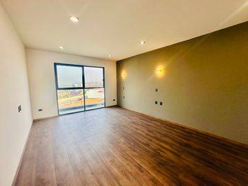 ESTRENA EXCLUSIVA CASA DE DOBLE VISTA EN RESIDENCIAL GRAN RESERVA