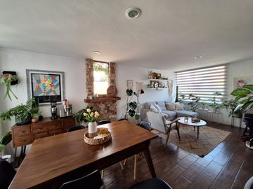 Casa en venta en el Fraccionamiento Amates, Col. Zerezotla, San Pedro Cholula.