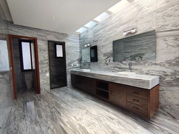 Casa Residencial de Lujo! en Venta, Fraccionamiento Las Animas, Puebla