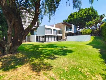 Casa Residencial de Lujo! en Venta, Fraccionamiento Las Animas, Puebla
