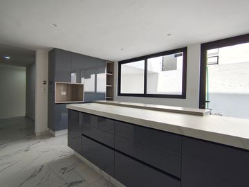 Casa Residencial de Lujo! en Venta, Fraccionamiento Las Animas, Puebla