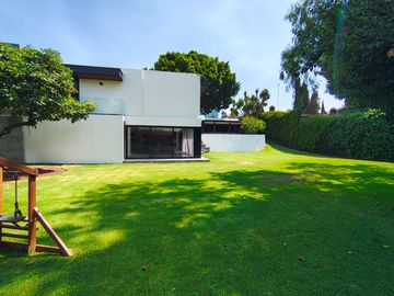 Casa Residencial de Lujo! en Venta, Fraccionamiento Las Animas, Puebla