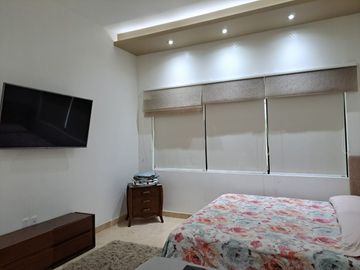 Residencia en 1ra etapa, de una Planta con vista a Campo de Golf en Altozano.