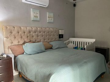 CASA EN VENTA  DE 1 PISO CON ALBERCA EN AMPL. UNIDAD NACIONAL