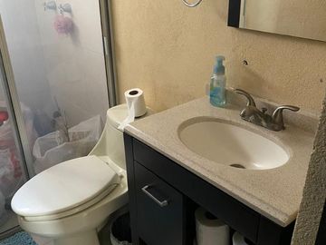 CASA EN VENTA  DE 1 PISO CON ALBERCA EN AMPL. UNIDAD NACIONAL