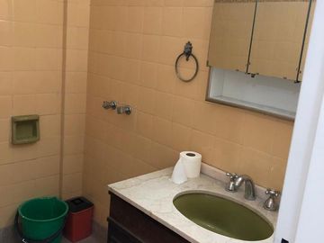 Departamento en 5 to piso a la calle - Balcon - 3 baños