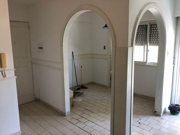Departamento en 5 to piso a la calle - Balcon - 3 baños
