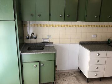 Departamento en 5 to piso a la calle - Balcon - 3 baños