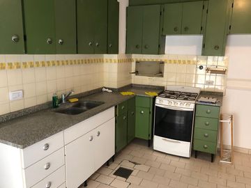 Departamento en 5 to piso a la calle - Balcon - 3 baños