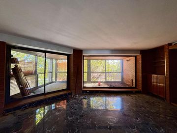 Departamento en venta - 3 Dormitorios 3 Baños - Cochera - La Plata