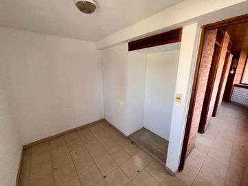 Departamento en venta - 3 Dormitorios 3 Baños - Cochera - La Plata