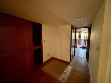 Departamento en venta - 3 Dormitorios 3 Baños - Cochera - La Plata
