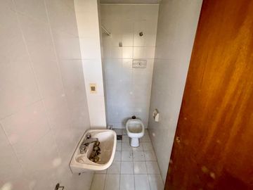 Departamento en venta - 3 Dormitorios 3 Baños - Cochera - La Plata