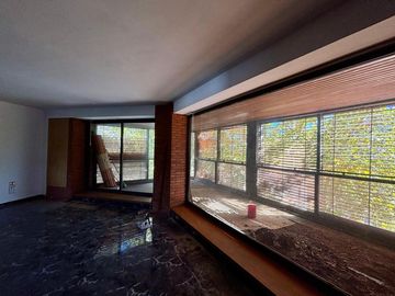 Departamento en venta - 3 Dormitorios 3 Baños - Cochera - La Plata