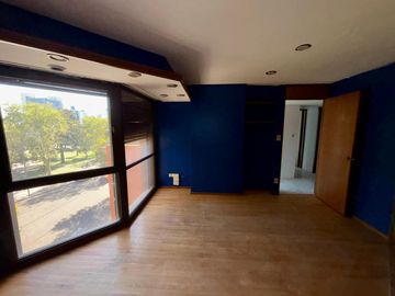 Departamento en venta - 3 Dormitorios 3 Baños - Cochera - La Plata