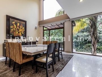 Casa a unos pasos de Hacienda Valle Escondido