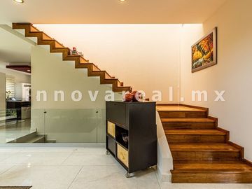 Casa a unos pasos de Hacienda Valle Escondido