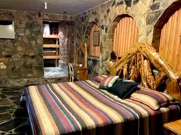 HERMOSA QUINTA/CABAÑA AMUEBLADA EN  ARTEAGA, COAHUILA