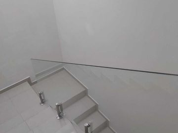 CASA EN VENTA LA ESTANCIA