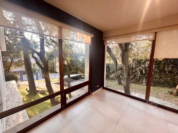 Renta de casa con hermosa vista en Hacienda de Valle Escondido