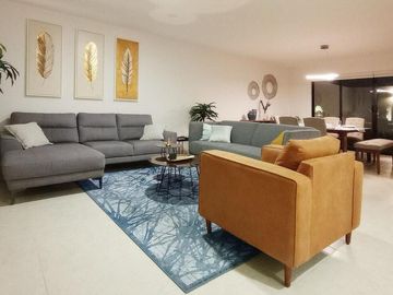 Casa en Venta en Cañadas del Arroyo, 3 Recámaras, Roof Garden, Diseño de Autor